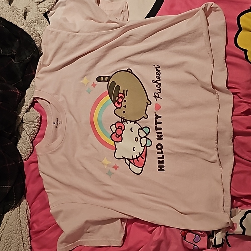 Hello kitty and pusheen themed cropped shirt